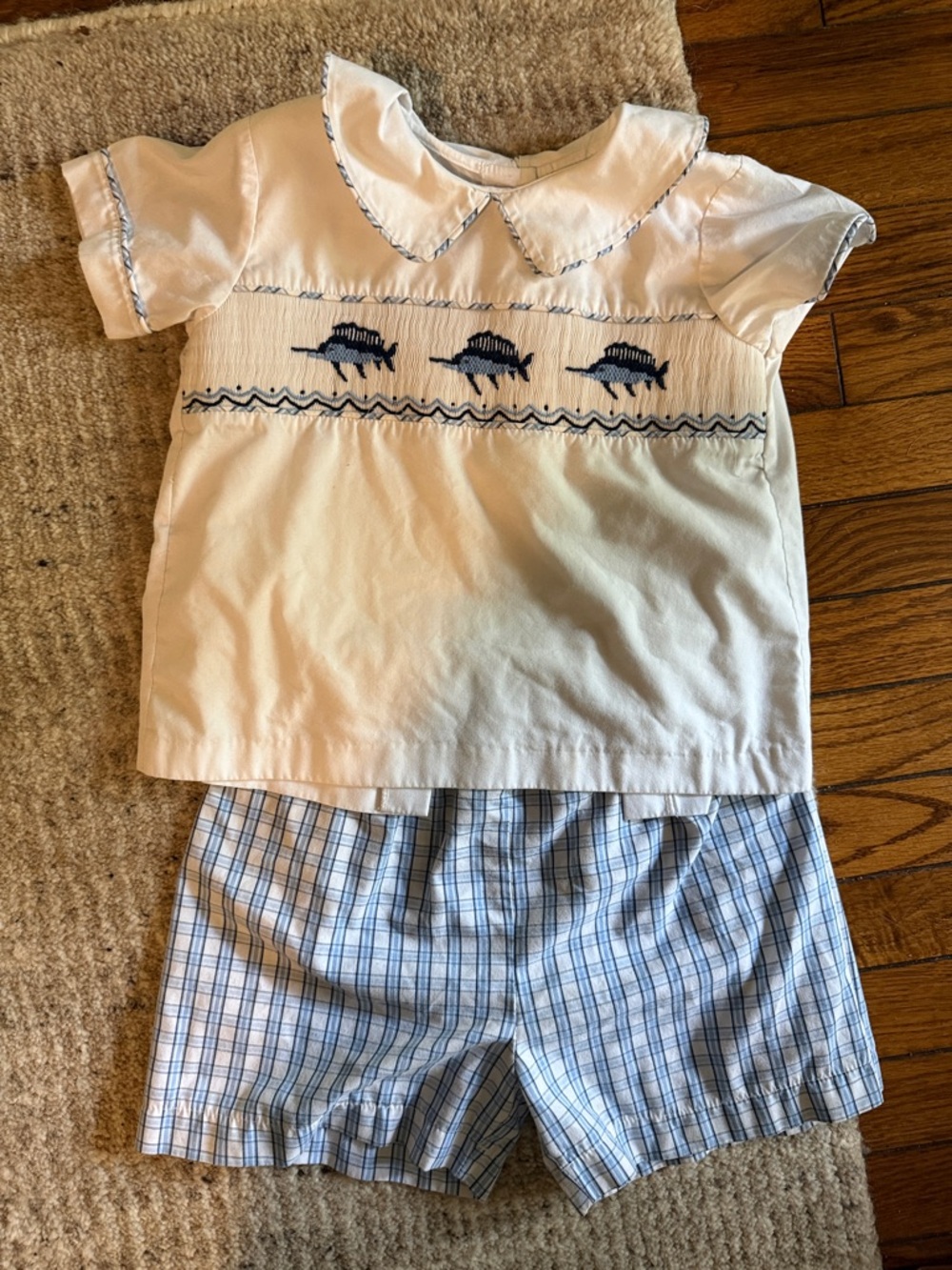 Smocked sailfish Two-Piece Shorts Set - White & Light Blue